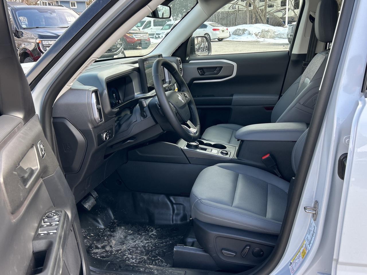 2026 Ford Bronco Sport BADLANDS 4x4 400A Photo