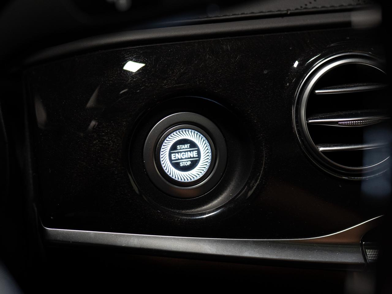 2020 Mercedes-Benz S-Class 560 | AMG PKG | LWB | PREMIUM PKG | 20 IN Photo