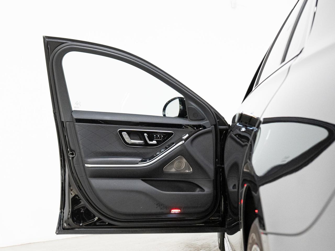 2023 Mercedes-Benz S-Class 580 | AMG PKG | REAR EXECUTIVE PKG | 20 IN Photo