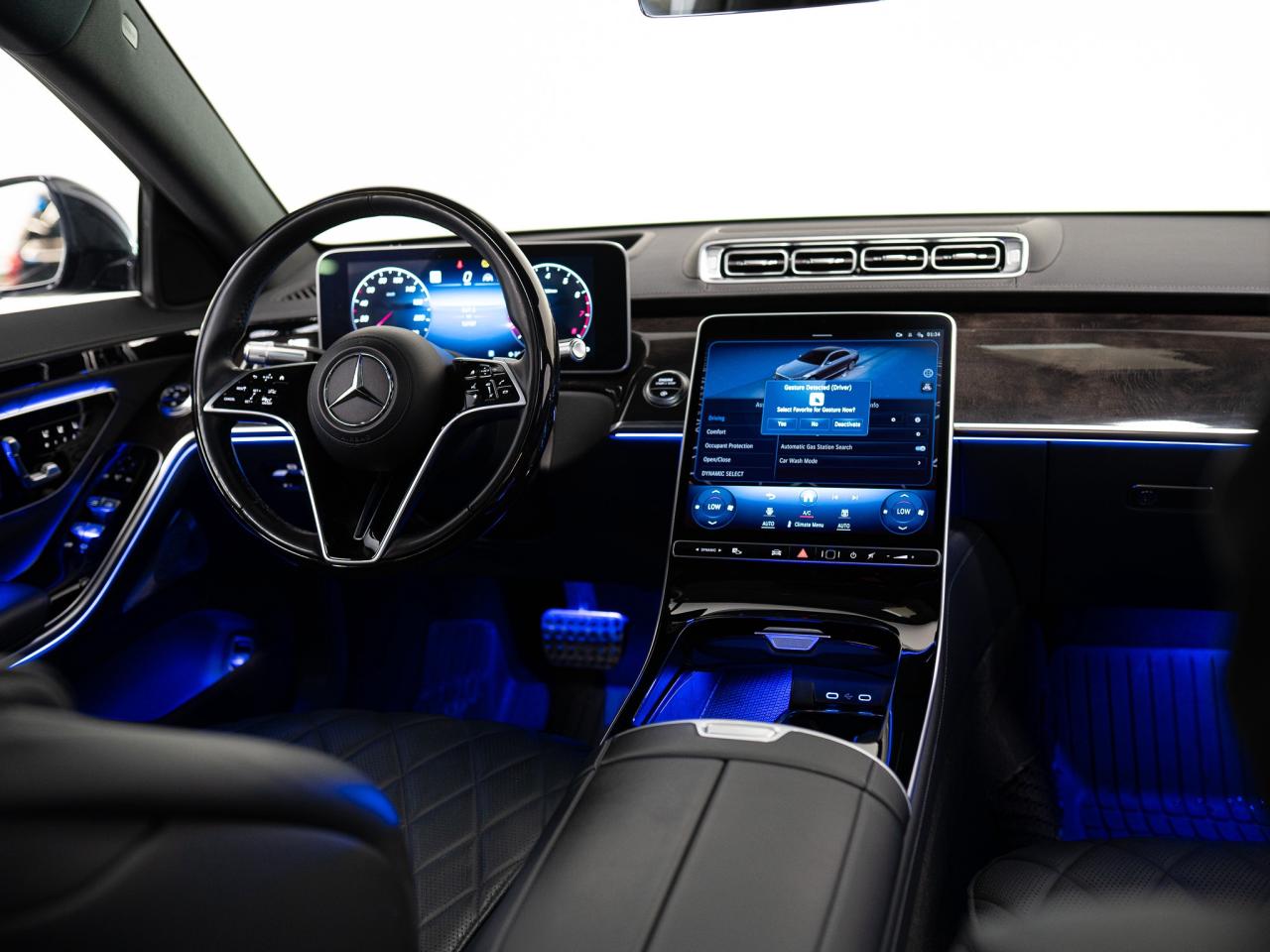 2023 Mercedes-Benz S-Class 580 | AMG PKG | REAR EXECUTIVE PKG | 20 IN Photo