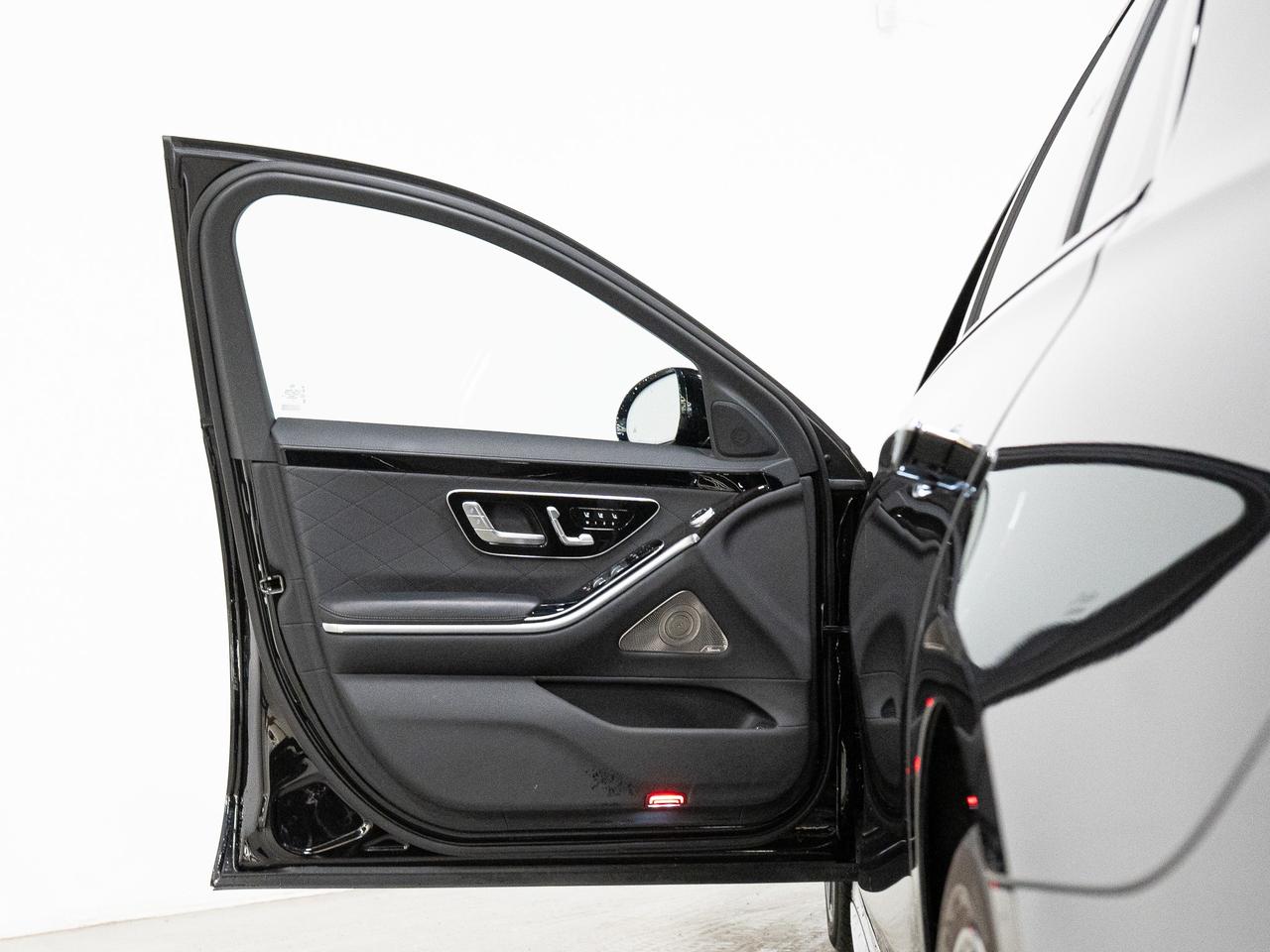 2023 Mercedes-Benz S-Class 580 | AMG PKG | PREMIUM & EXECUTIVE PKG | 20 IN Photo