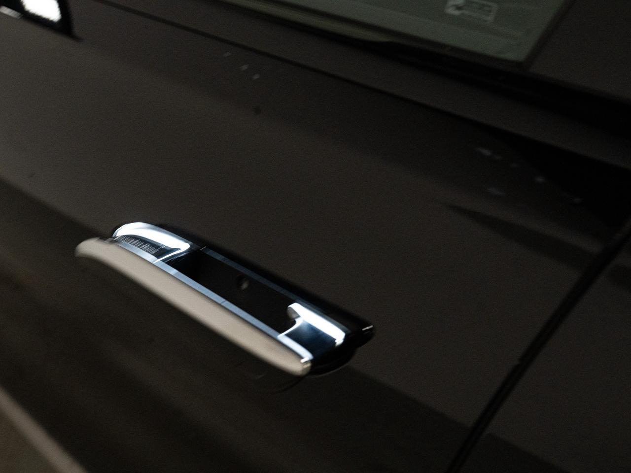 2023 Mercedes-Benz S-Class 580 | AMG PKG | PREMIUM & EXECUTIVE PKG | 20 IN Photo