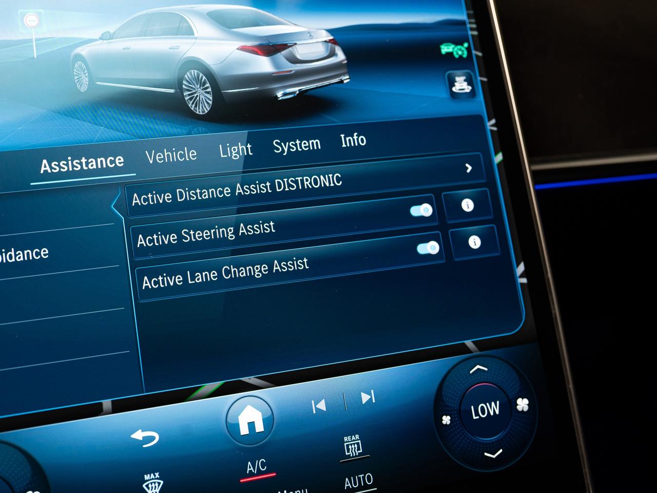 2023 Mercedes-Benz S-Class 580 | AMG PKG | PREMIUM & EXECUTIVE PKG | 20 IN Photo