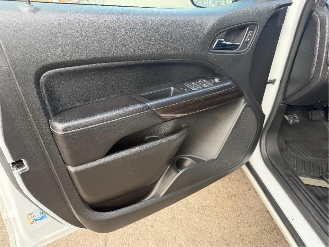 2020 GMC Canyon SLE | 4WD | Clean CARFAX Photo