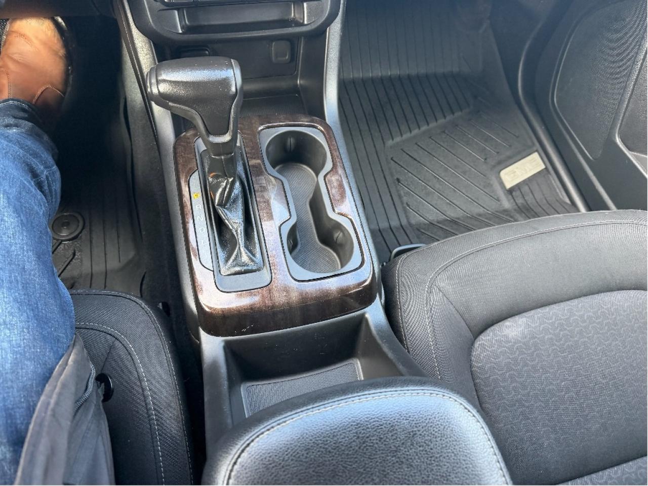 2020 GMC Canyon SLE | 4WD | Clean CARFAX Photo