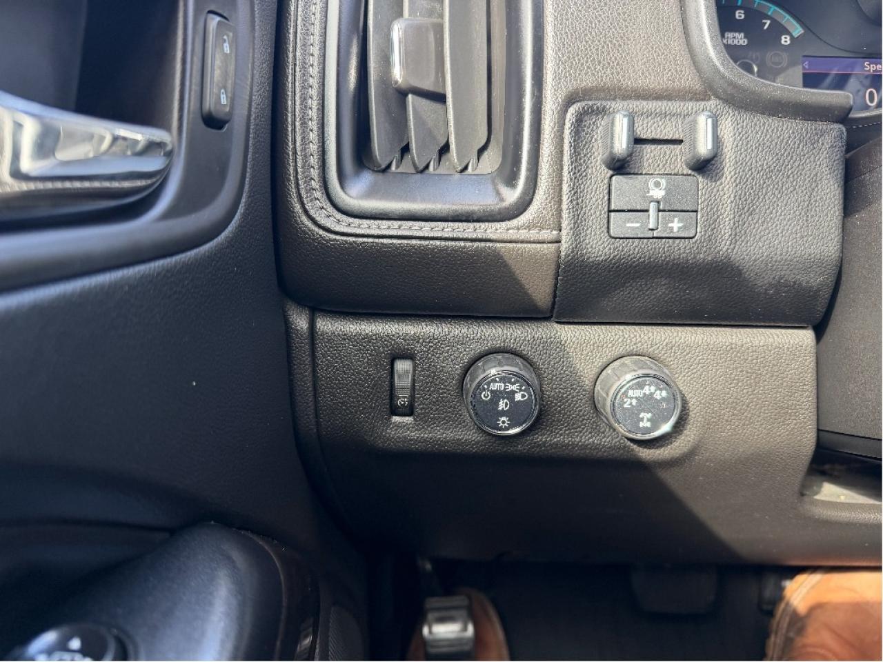 2020 GMC Canyon SLE | 4WD | Clean CARFAX Photo