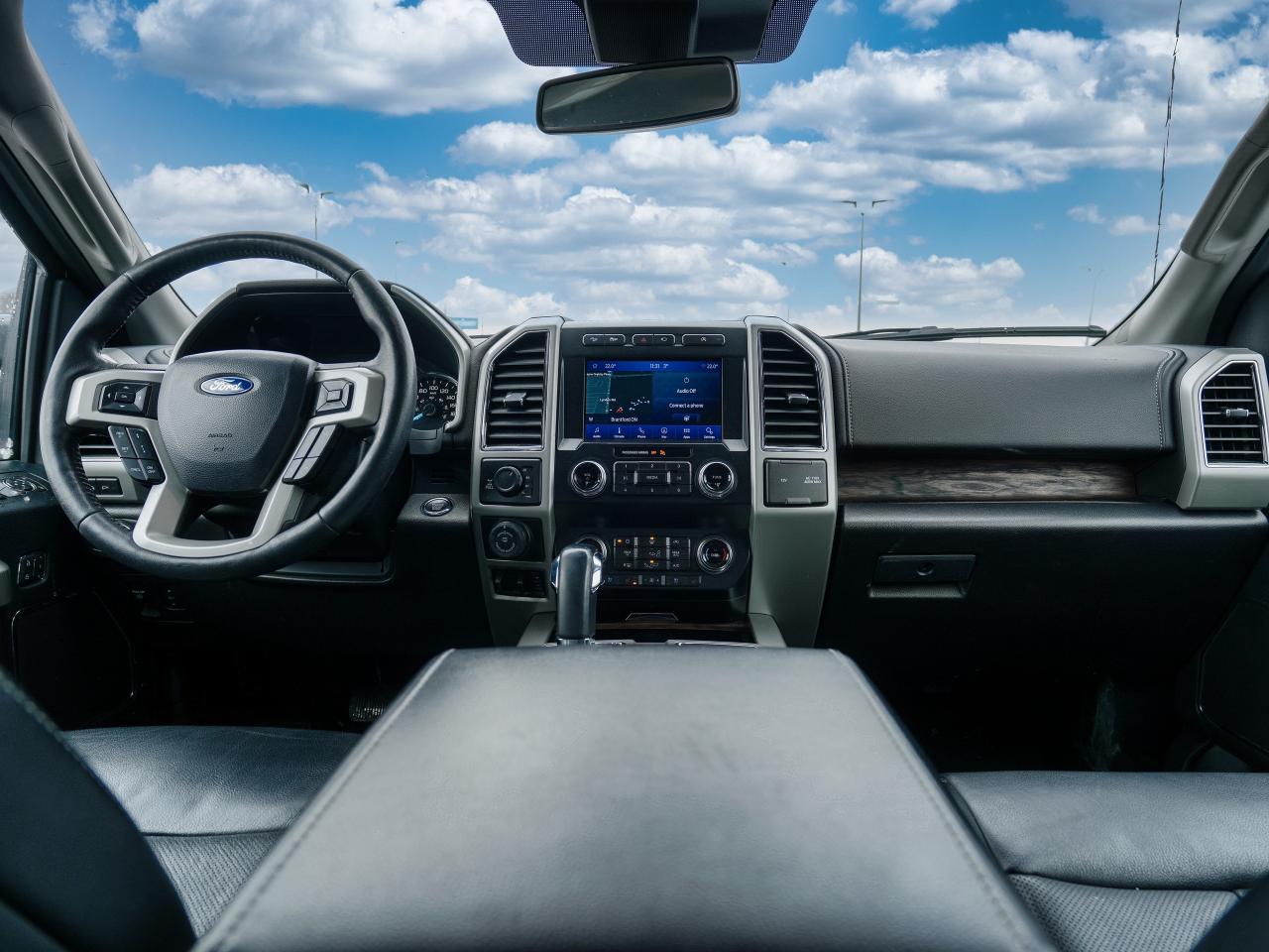 2019 Ford F-150 ONE OWNER | LOADED LARIAT | 4X4 | LEATHER Photo