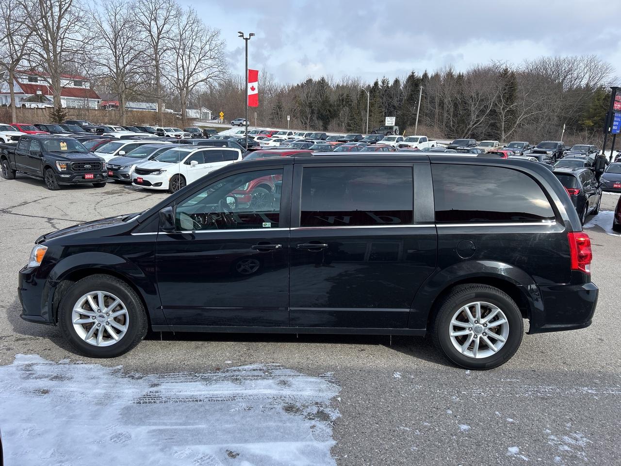 2020 Dodge Grand Caravan PREMIUM PLUS, CLEAN CARFAX, REMOTE START! - Photo #5