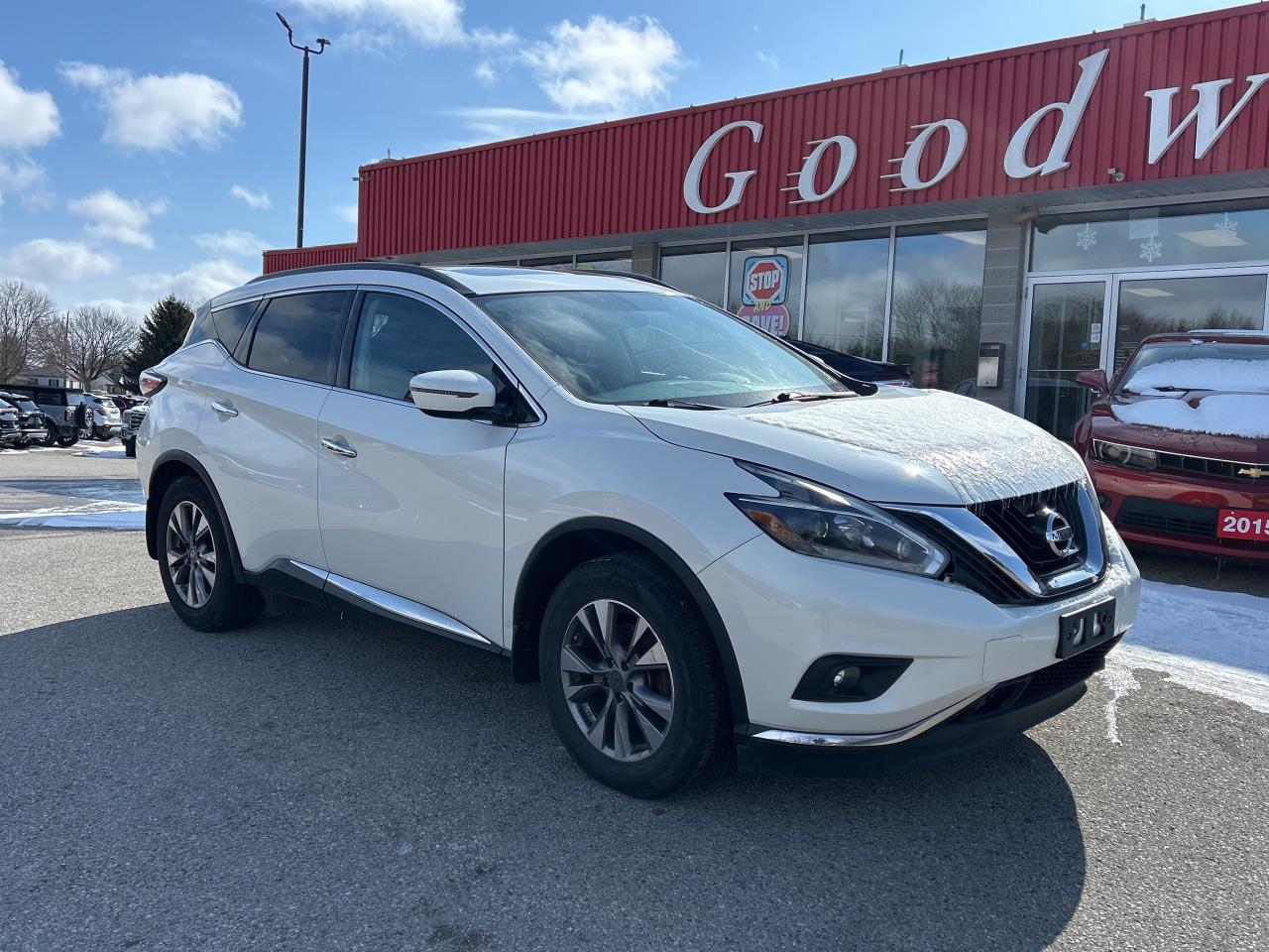 2018 Nissan Murano S, CLEAN CARFAX, SUNROOF, NAV, REMOTE START! - Photo #2
