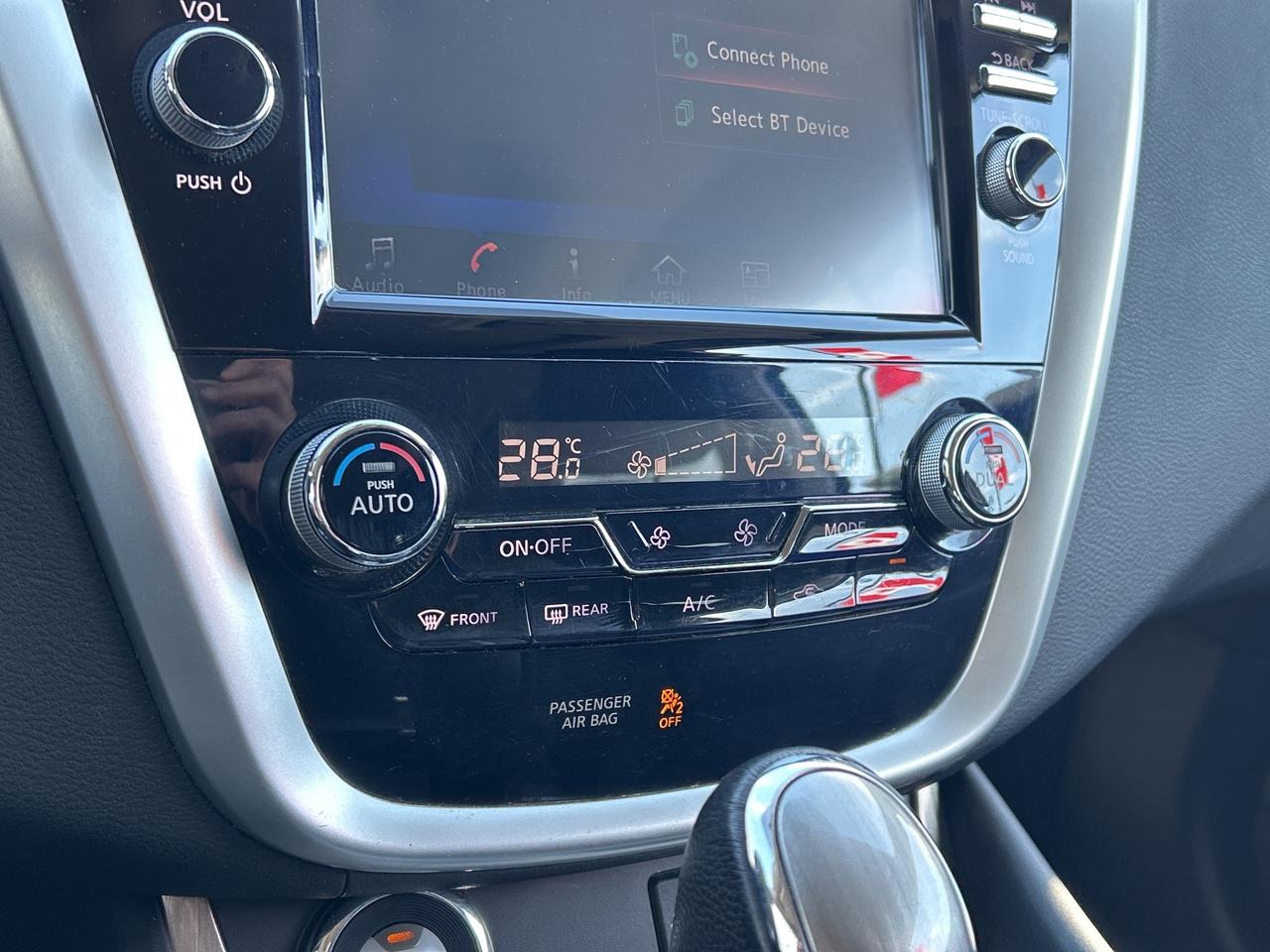 2018 Nissan Murano S, CLEAN CARFAX, SUNROOF, NAV, REMOTE START! Photo