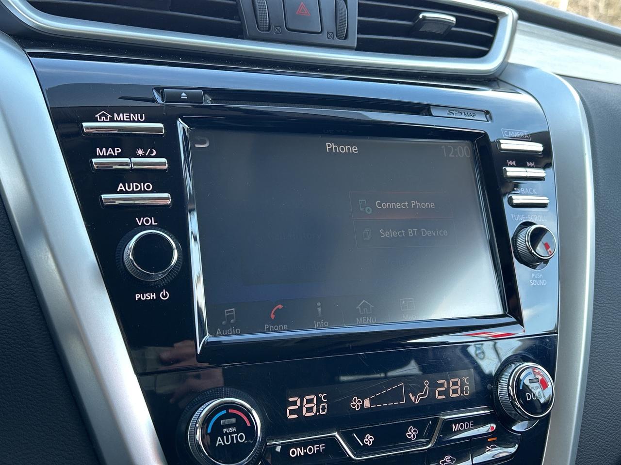 2018 Nissan Murano S, CLEAN CARFAX, SUNROOF, NAV, REMOTE START! Photo