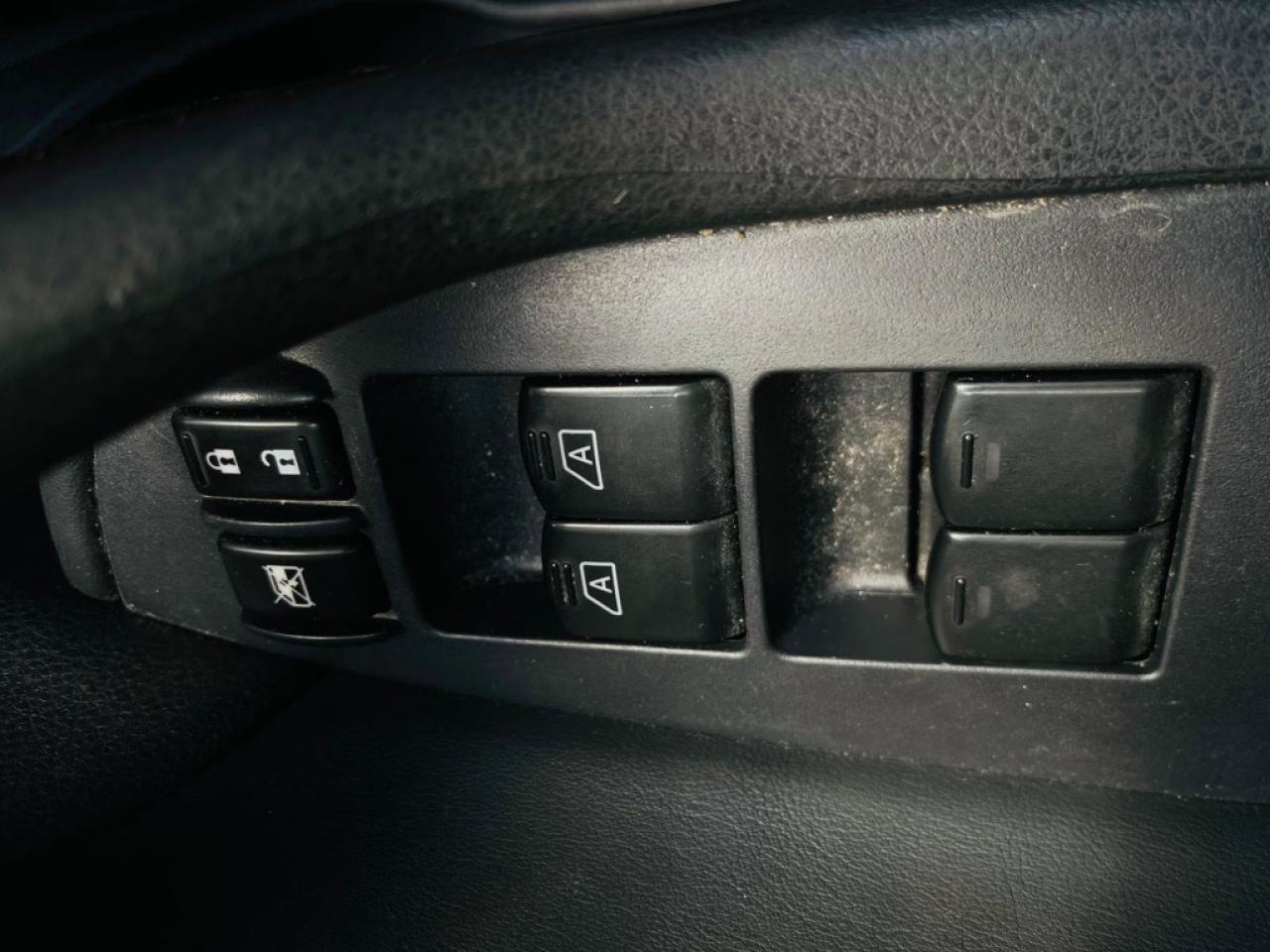 2012 Nissan Maxima 3.5 SV 4dr Sedan CVT Photo