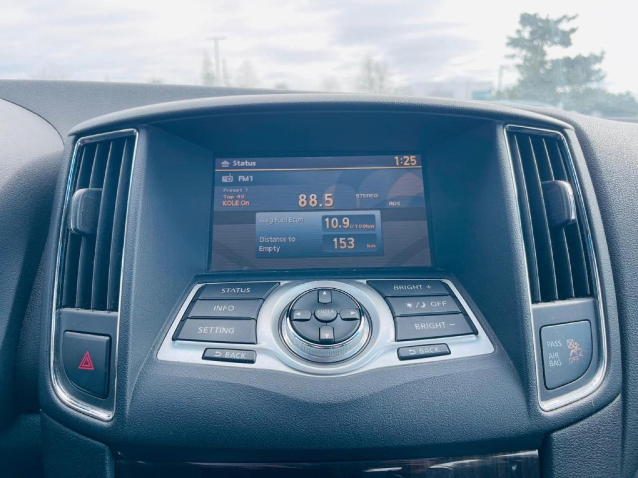 2012 Nissan Maxima 3.5 SV 4dr Sedan CVT Photo