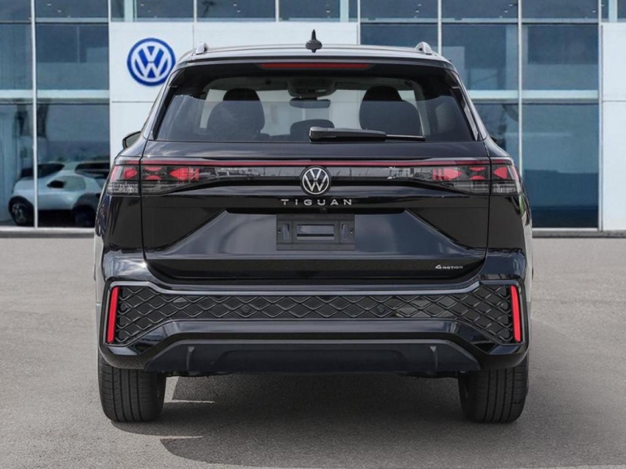 2026 Volkswagen Tiguan Highline Turbo R-Line Photo4