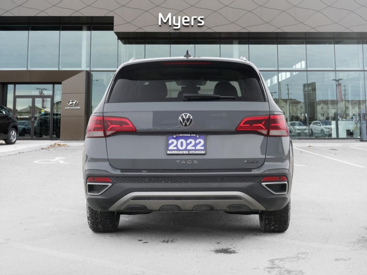2022 Volkswagen Taos Highline 4MOTION  - Sunroof - $143 B/W Photo3
