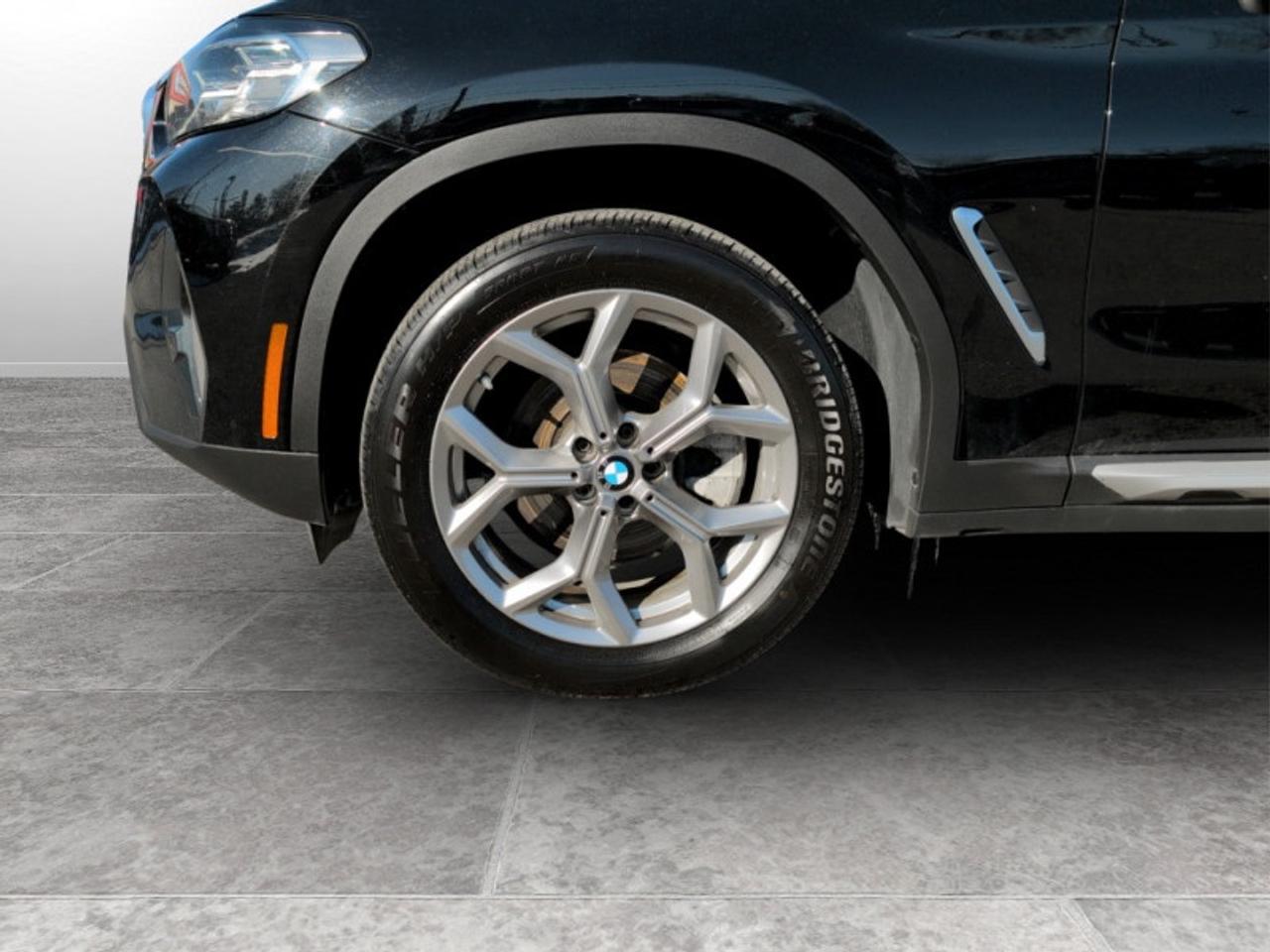 2023 BMW X3 xDrive30i  **PREMIUM ESSENTIAL PACKAGE** Photo
