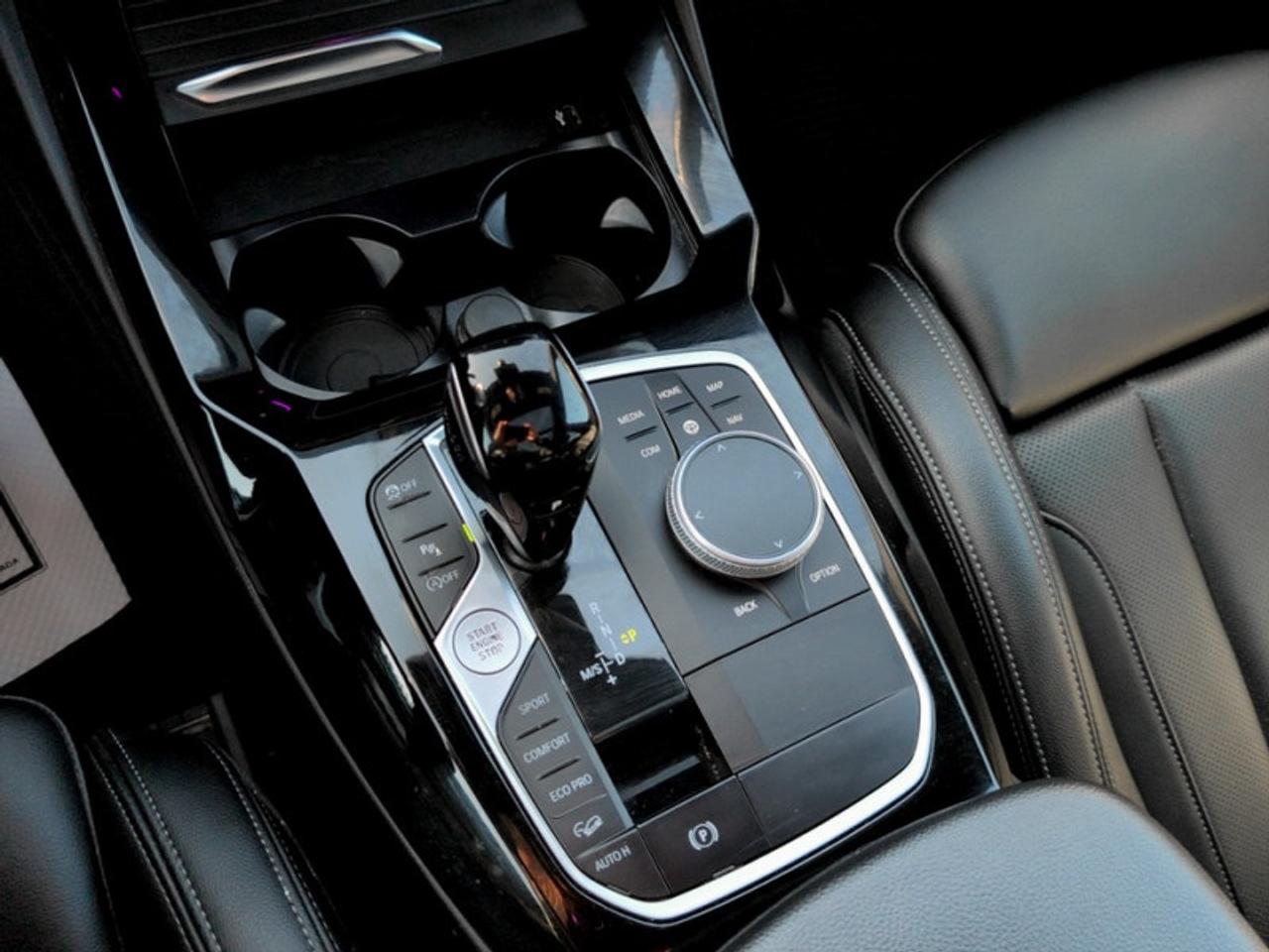 2023 BMW X3 xDrive30i  **PREMIUM ESSENTIAL PACKAGE** Photo