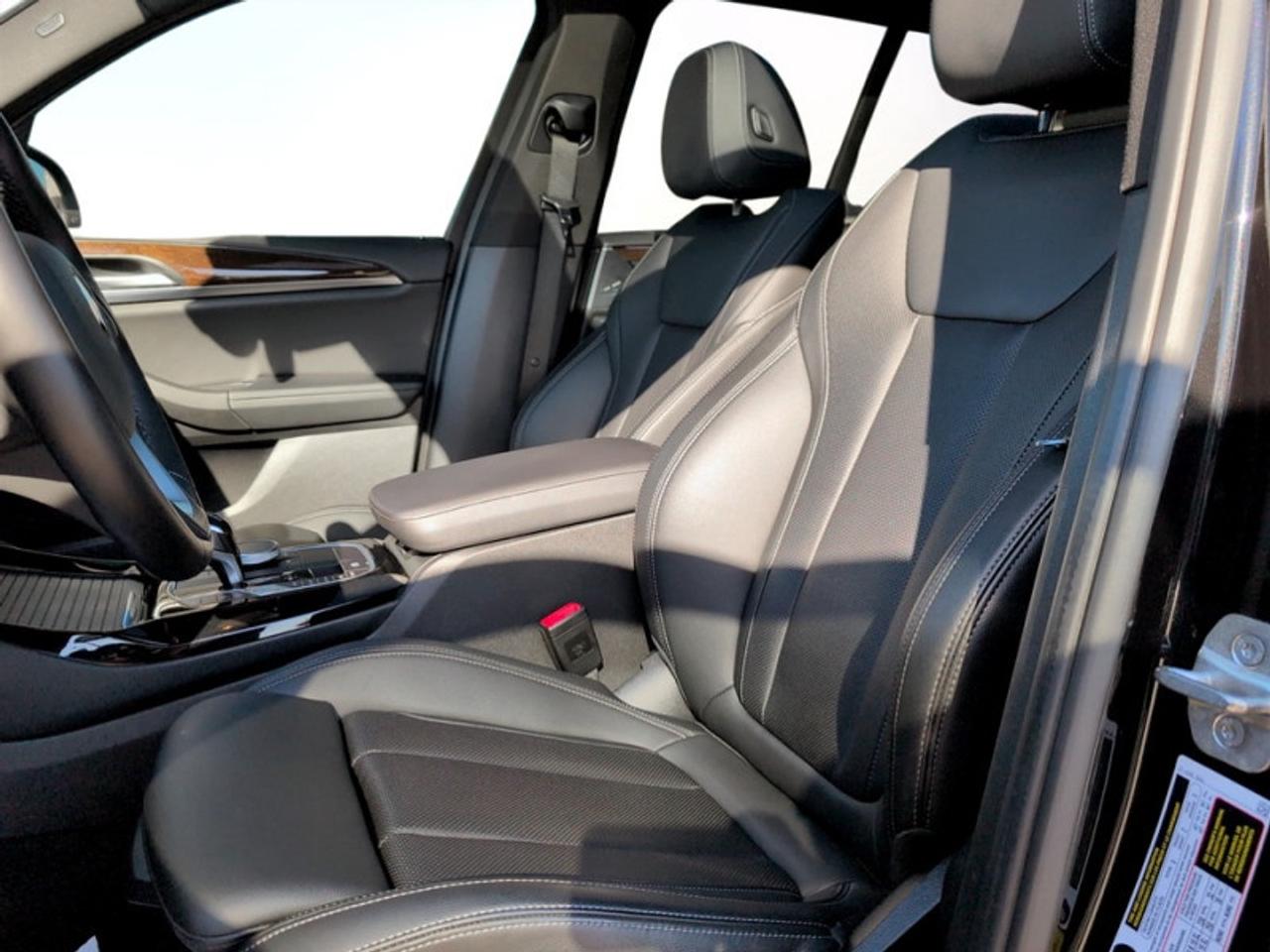 2023 BMW X3 xDrive30i  **PREMIUM ESSENTIAL PACKAGE** Photo