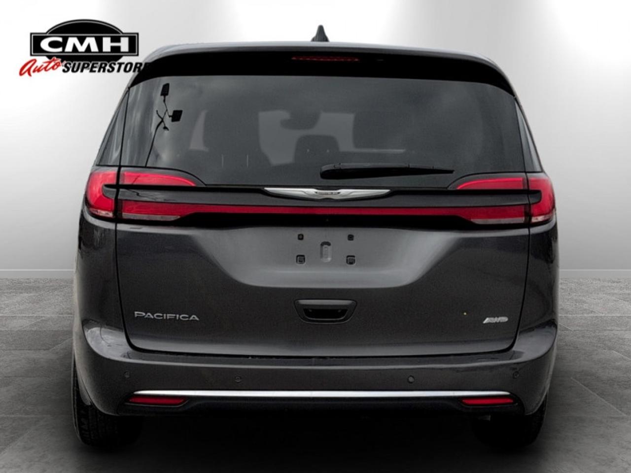 2023 Chrysler Pacifica Touring L  *AWD - CLEAN CARFAX* Photo3