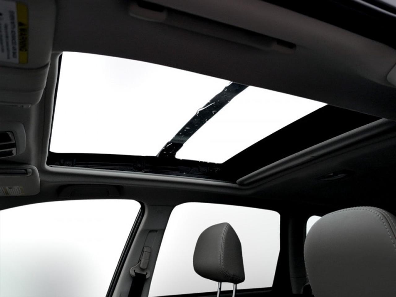 2017 Subaru Forester 2.5i Limited  *LOW KMS - 1 OWNER* Photo