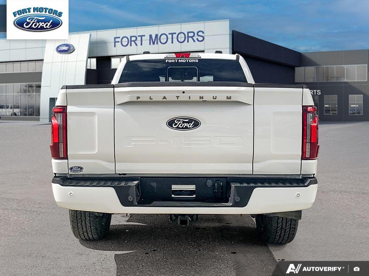 2025 Ford F-150 Platinum Photo4