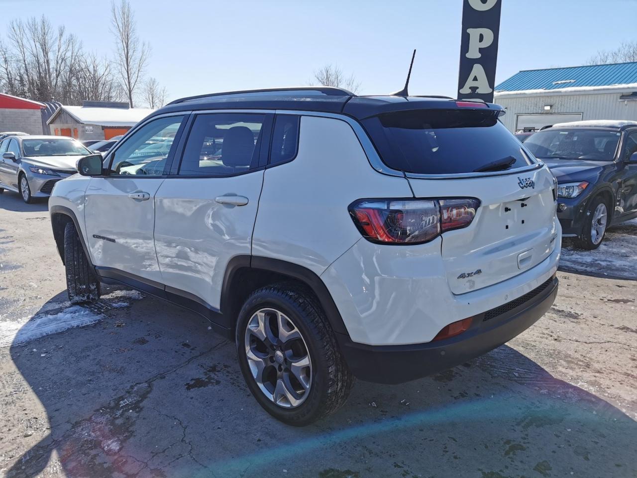 2018 Jeep Compass LIMITED Photo