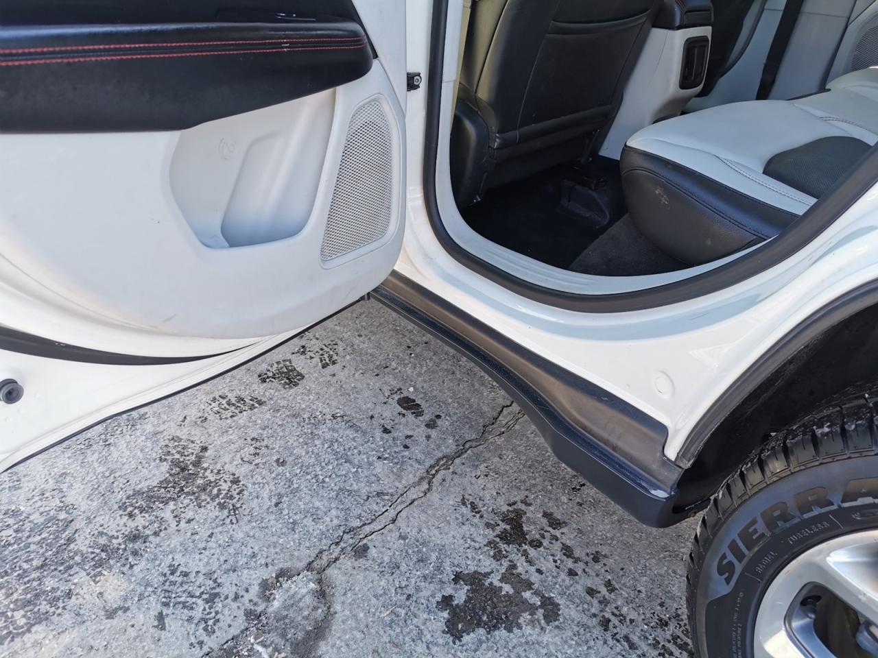 2018 Jeep Compass LIMITED Photo