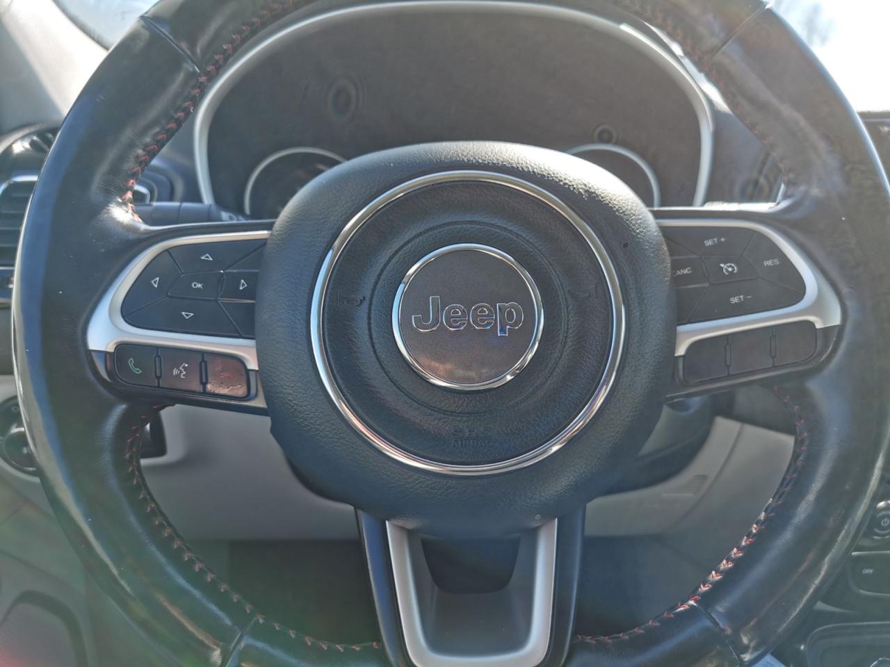 2018 Jeep Compass LIMITED Photo