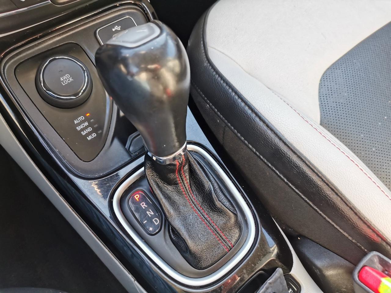 2018 Jeep Compass LIMITED Photo