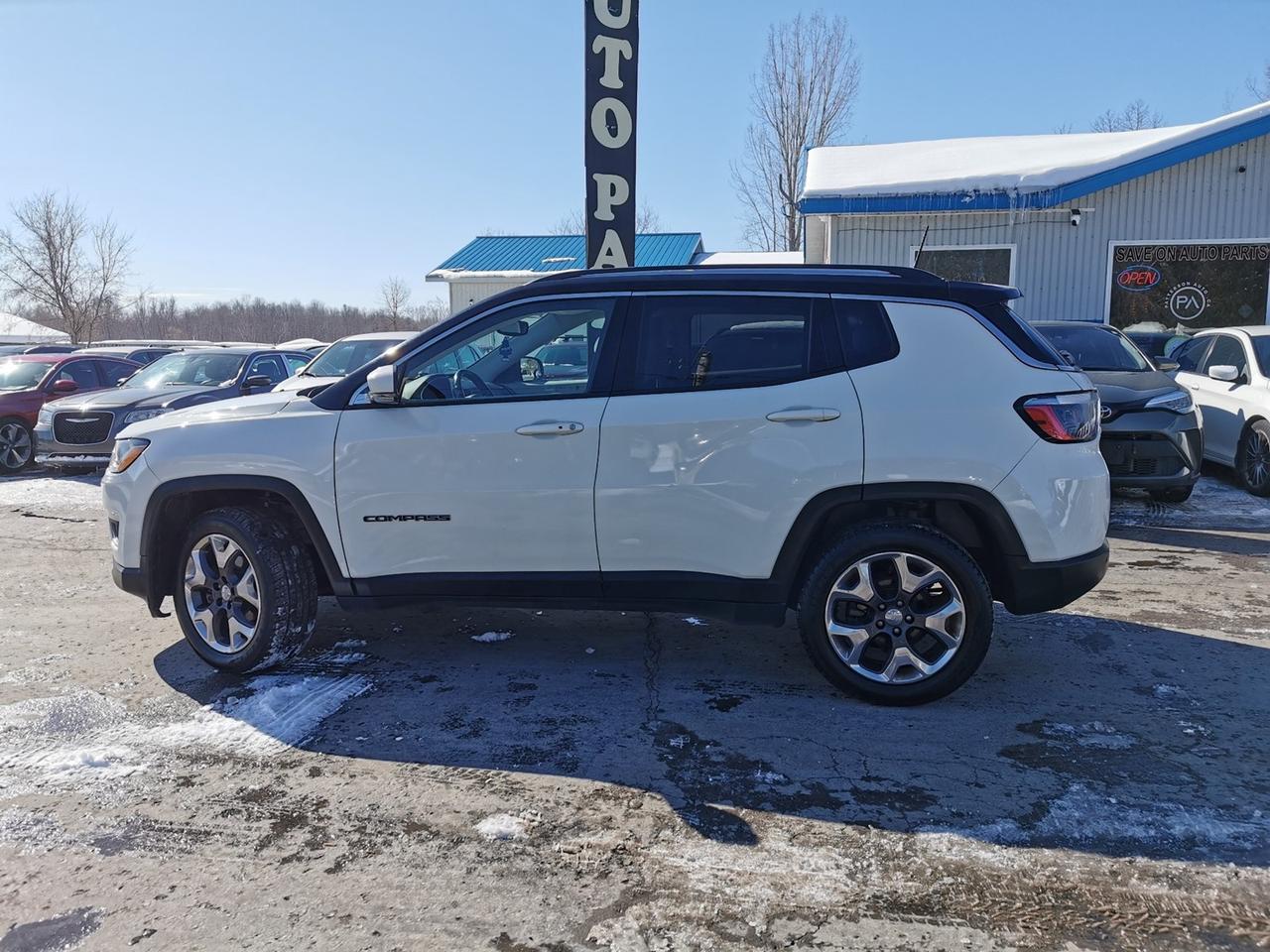 2018 Jeep Compass LIMITED Photo