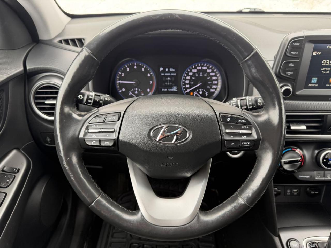 2020 Hyundai KONA 1.6T Trend AWD w/Two-Tone Roof Photo