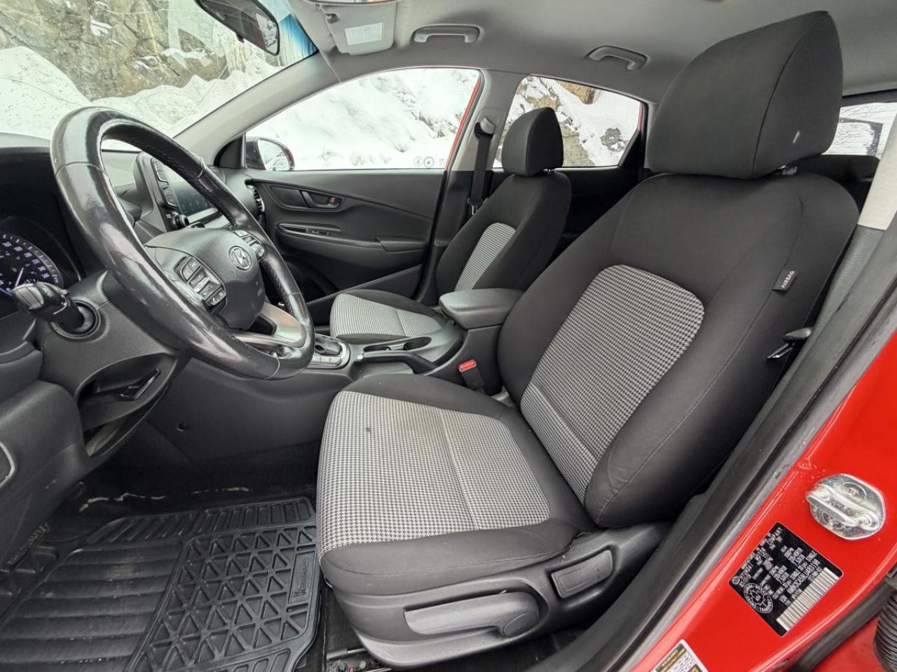 2020 Hyundai KONA 1.6T Trend AWD w/Two-Tone Roof Photo