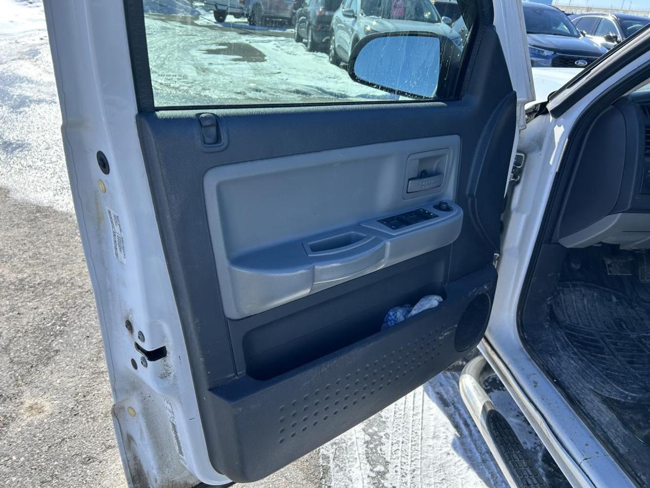 2011 Dodge Dakota SXT Photo