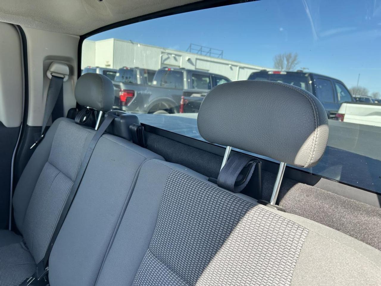 2011 Dodge Dakota SXT Photo