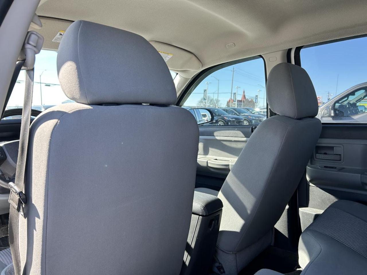 2011 Dodge Dakota SXT Photo