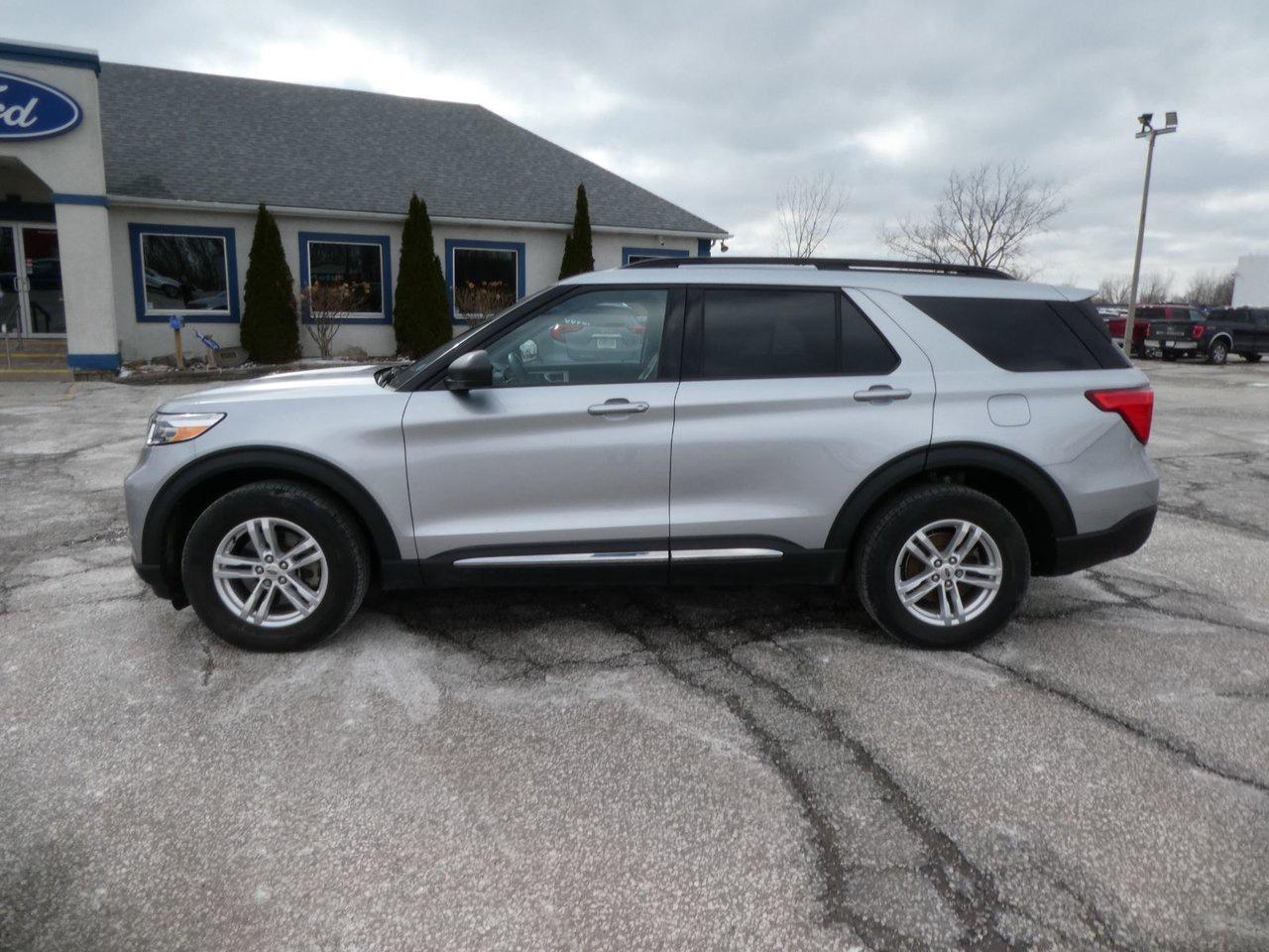 2022 Ford Explorer XLT Photo