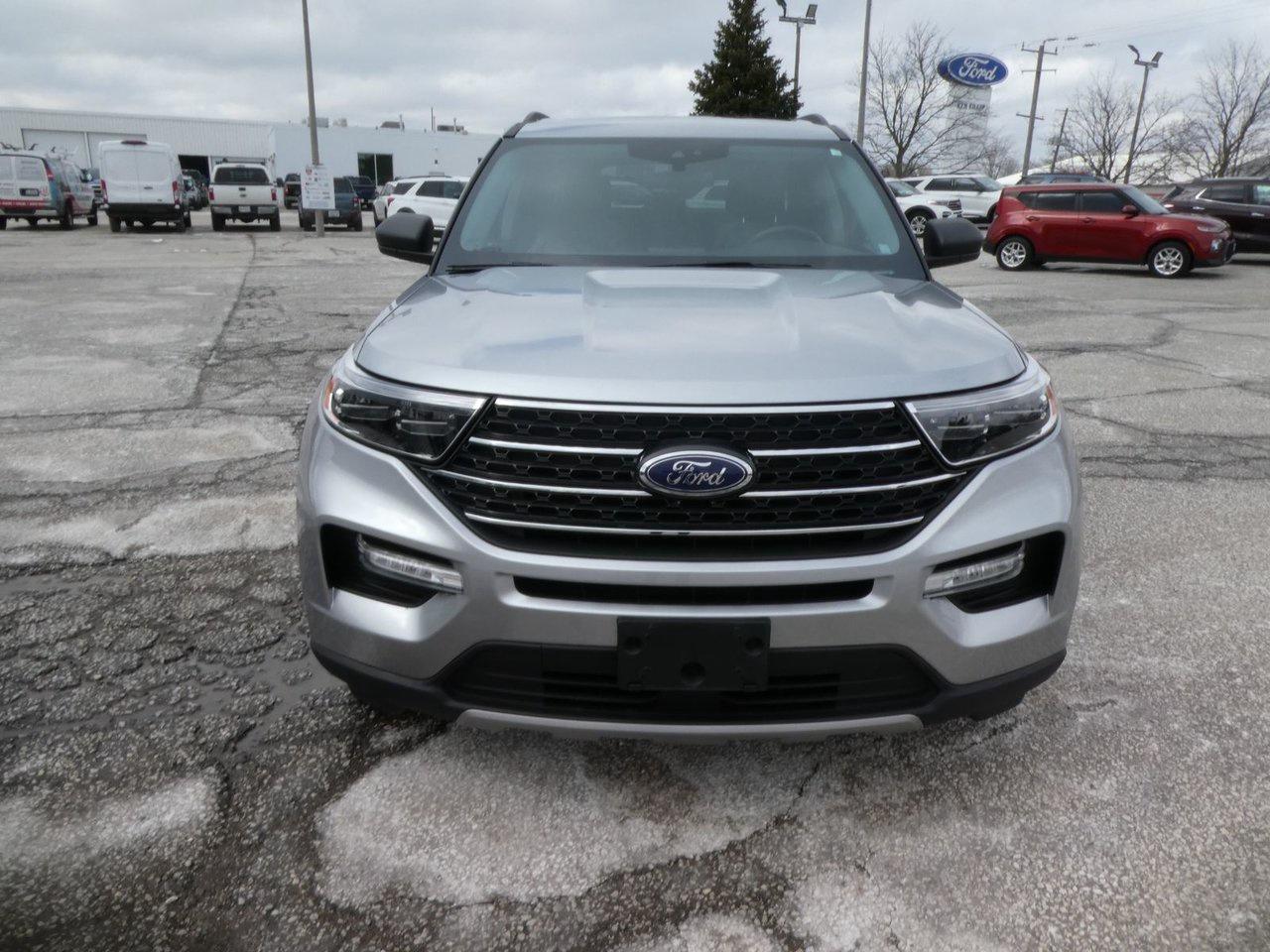 2022 Ford Explorer XLT Photo