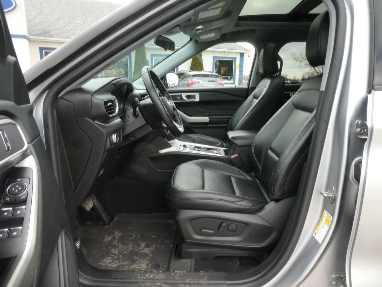 2022 Ford Explorer XLT Photo