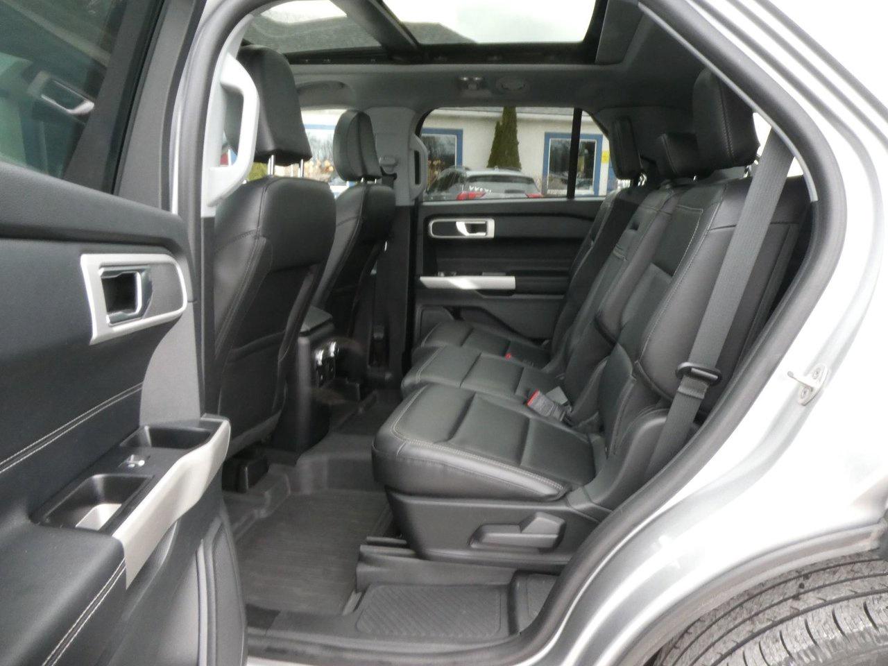 2022 Ford Explorer XLT Photo