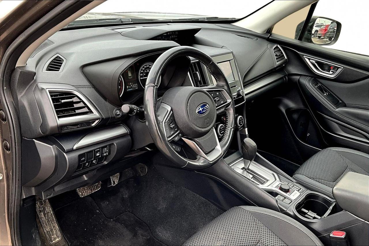 2020 Subaru Forester TOURING Photo