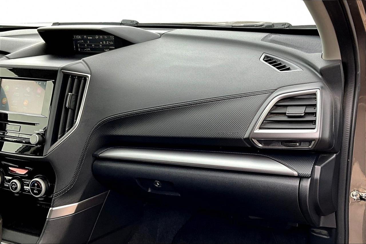 2020 Subaru Forester TOURING Photo