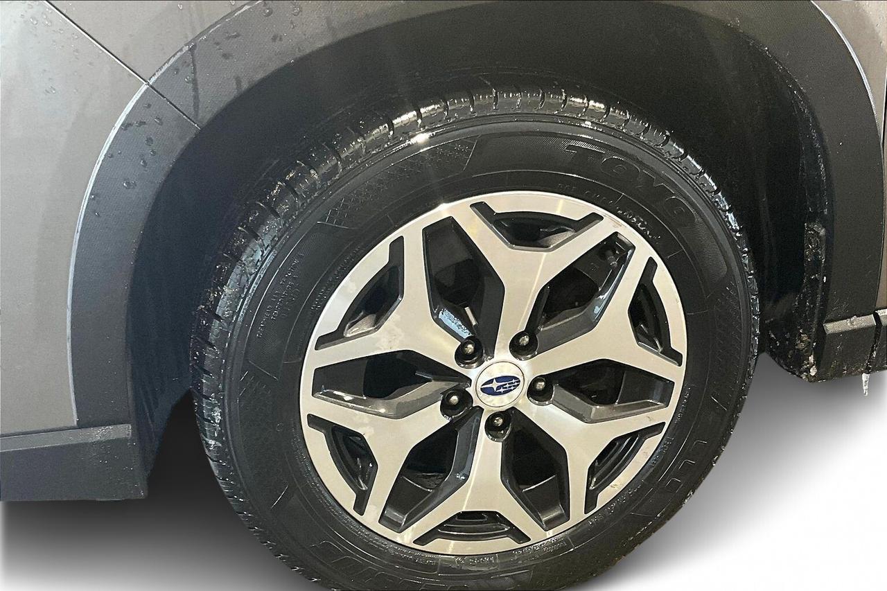 2020 Subaru Forester TOURING Photo