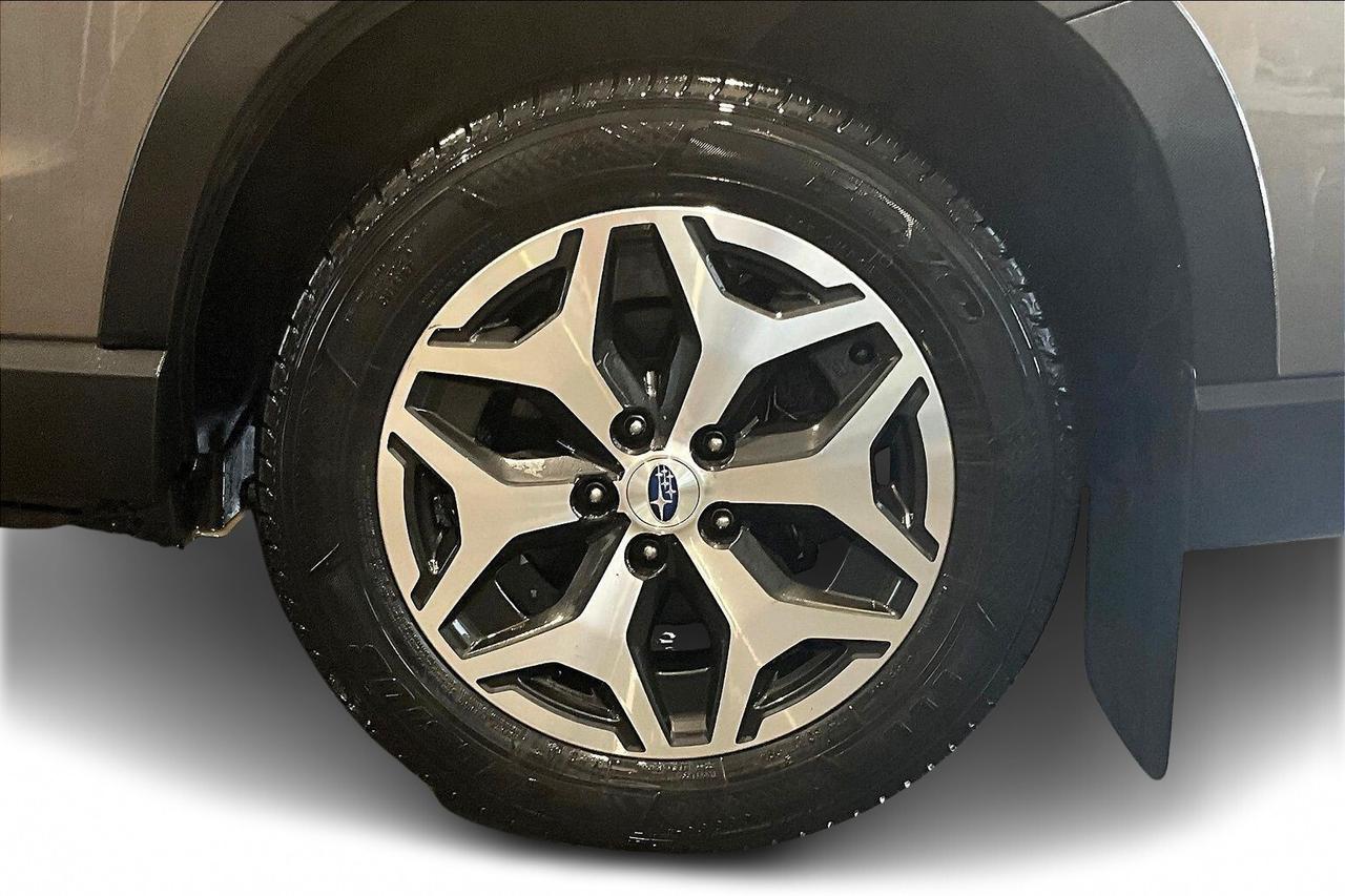 2020 Subaru Forester TOURING Photo