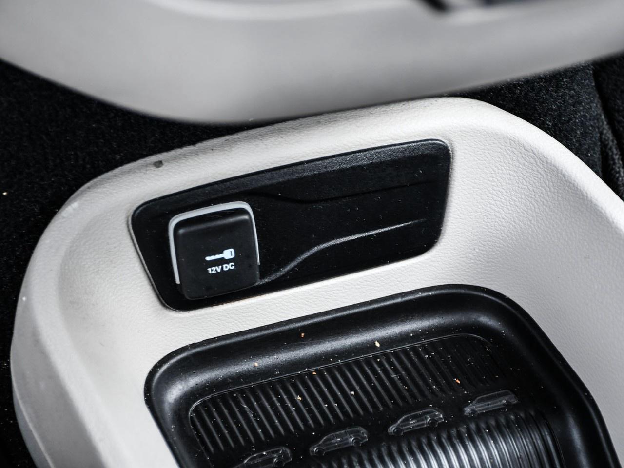 2023 Chrysler Pacifica TOURING L AWD Photo