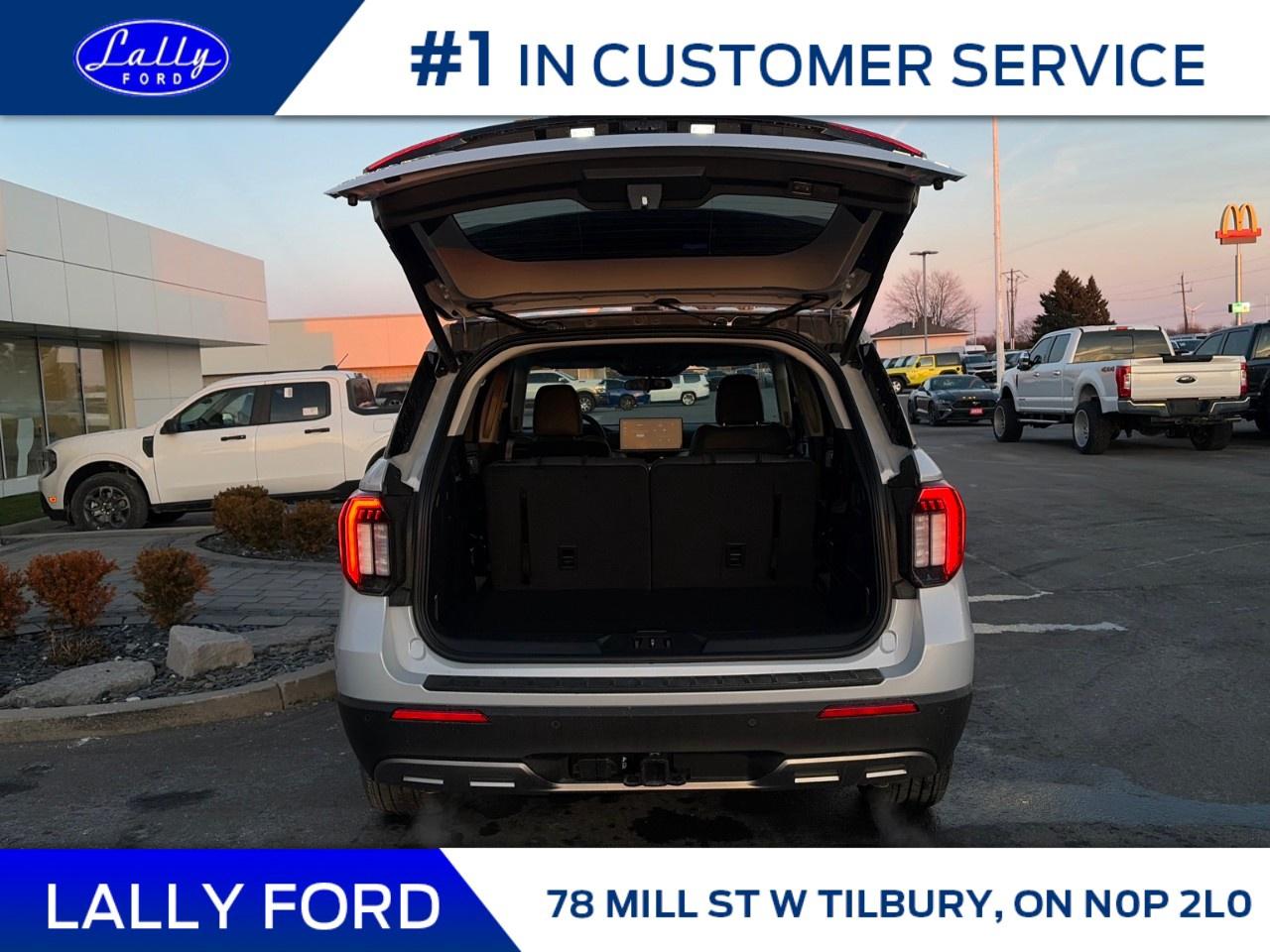 2026 Ford Explorer Active w/200A Pkg 4WD Photo