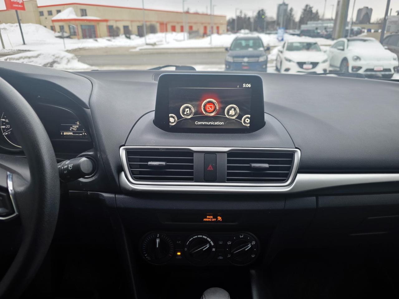 2018 Mazda MAZDA3 GX One Owner | Accident Free | Backup Camera | Heated Steering Photo