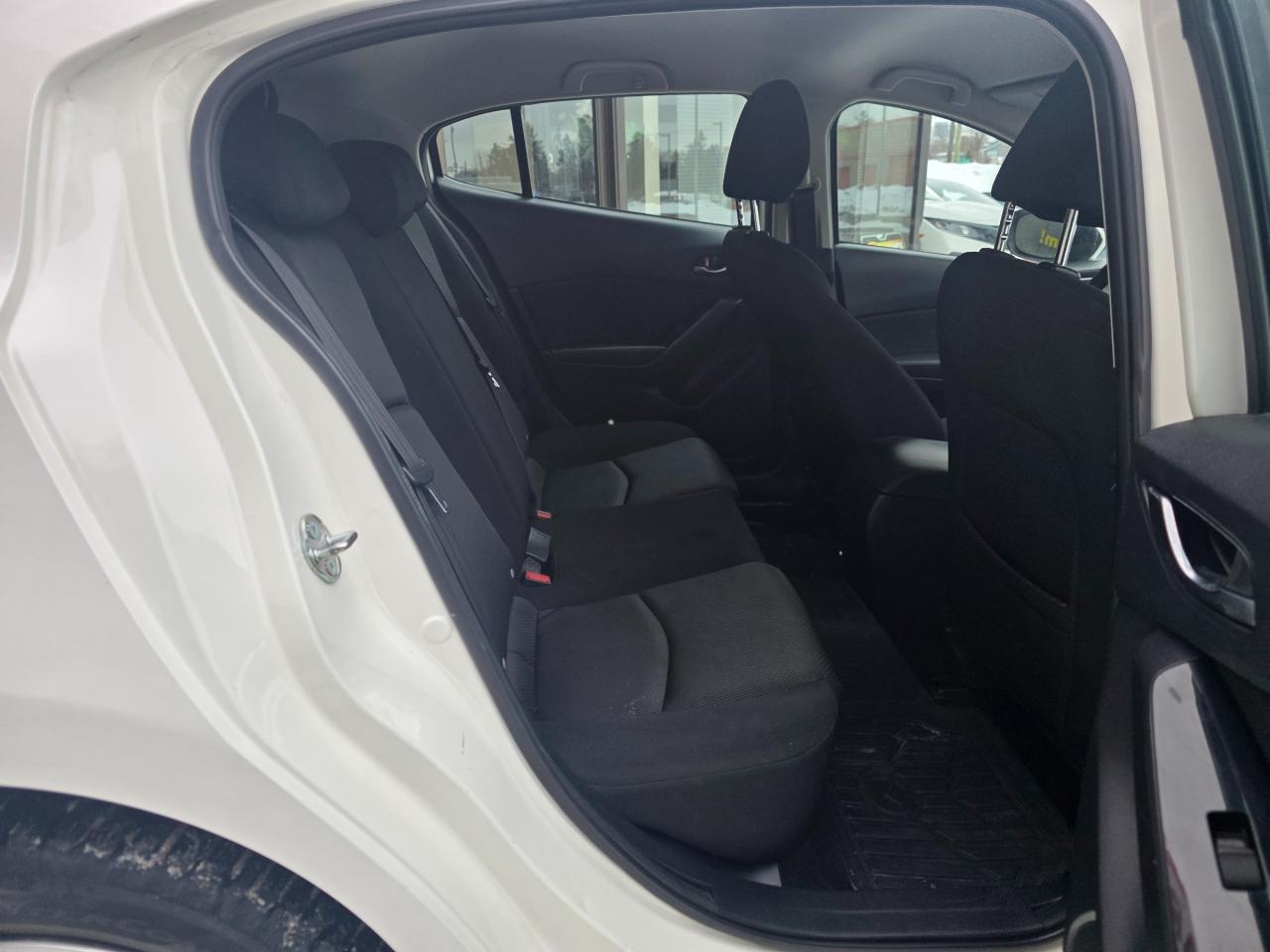 2018 Mazda MAZDA3 GX One Owner | Accident Free | Backup Camera | Heated Steering Photo