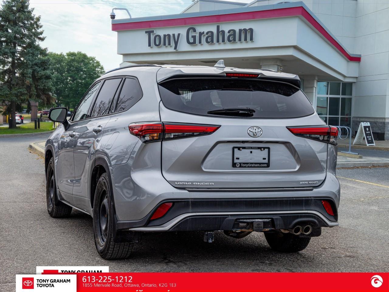 2023 Toyota Highlander XSE Photo3