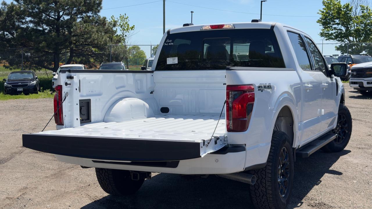 2026 Ford F-150 XLT Photo4
