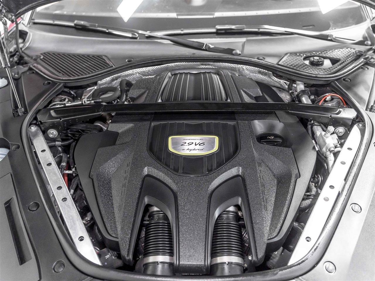 2018 Porsche Panamera 4 E-Hybrid|PREMIUM PLUS|SPORT CHRONO|PASM|PDLS|LOADED Photo